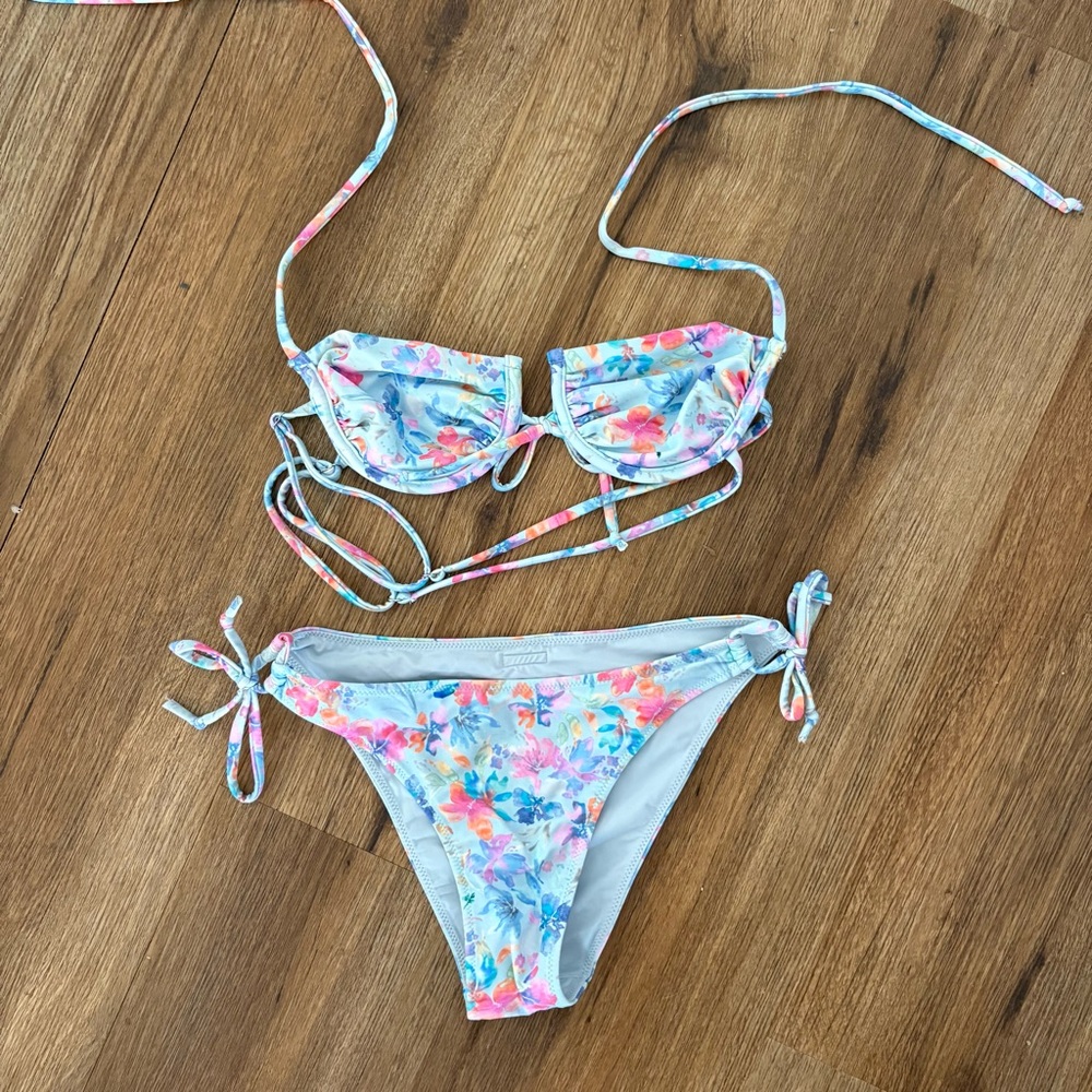 Blackbough Floral Bikini Blue Pink Size Small Underwire Beach Vacation Travel